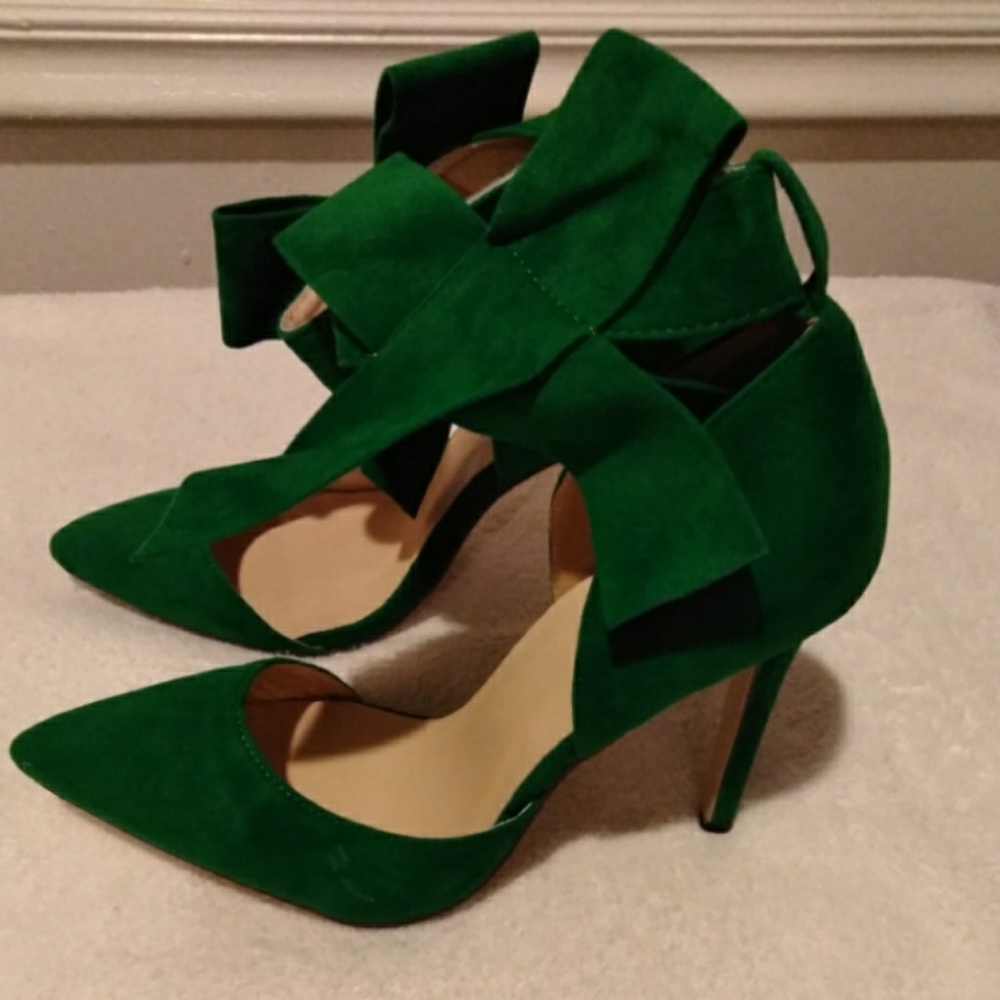 Green pumps